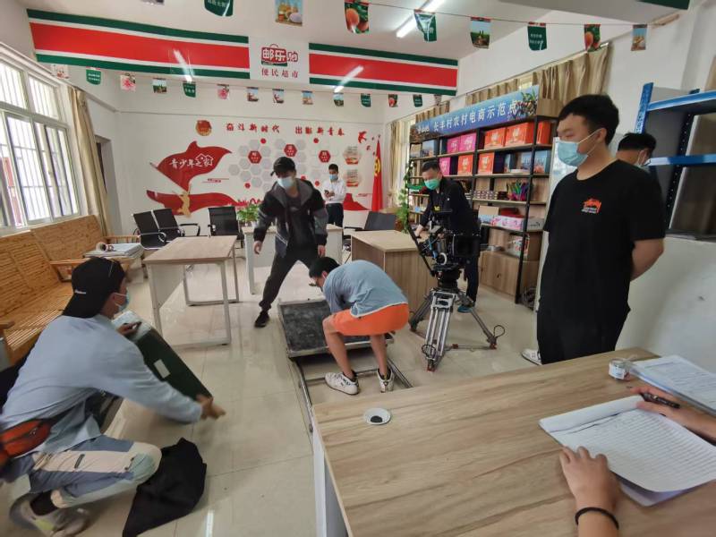 追星女孩心理学分析报告：敦化市广告片拍摄公司揭秘饭圈应援式传播逻辑